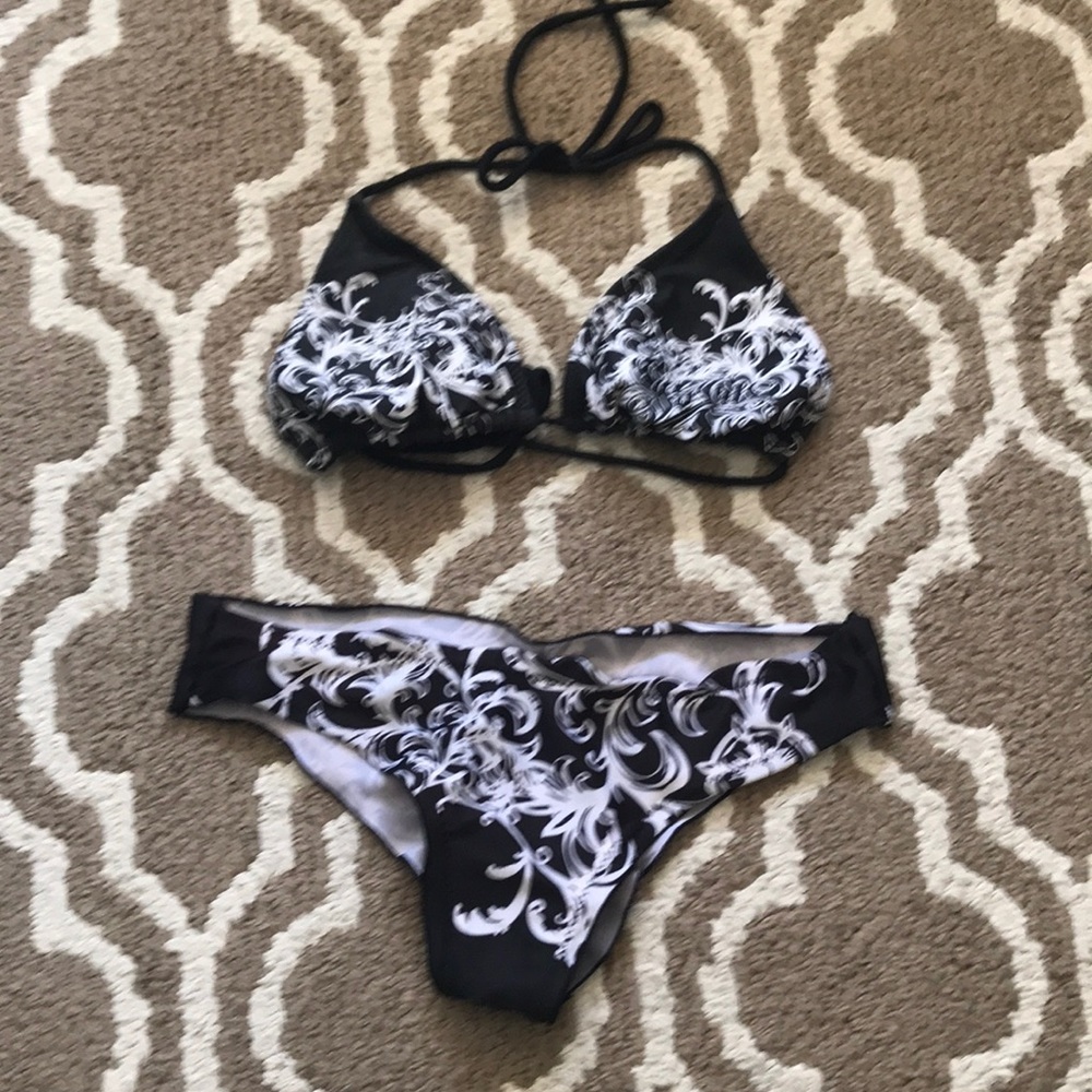 So cal bikini size s